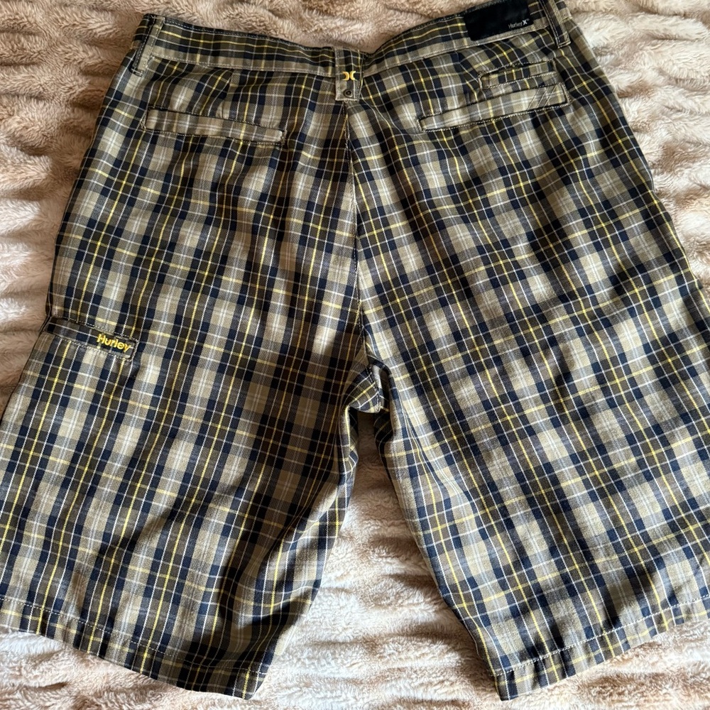 Hurley Men's Cargo Shorts - Black and Yellow Plaid